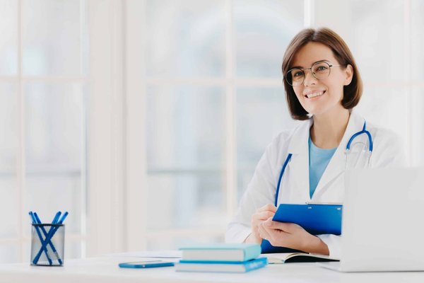 Quels services de santé sont offerts à la clinique médicale privée de rosemère?