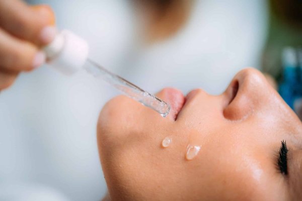 Quels sont les avantages de l'acide hyaluronique sur le visage?