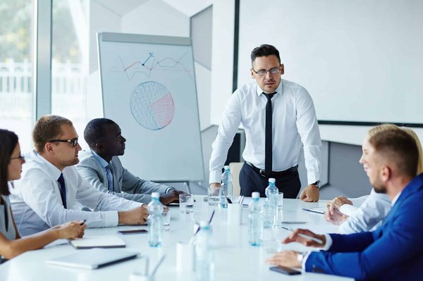 Formation en leadership et management à Loches : Maximisez votre potentiel